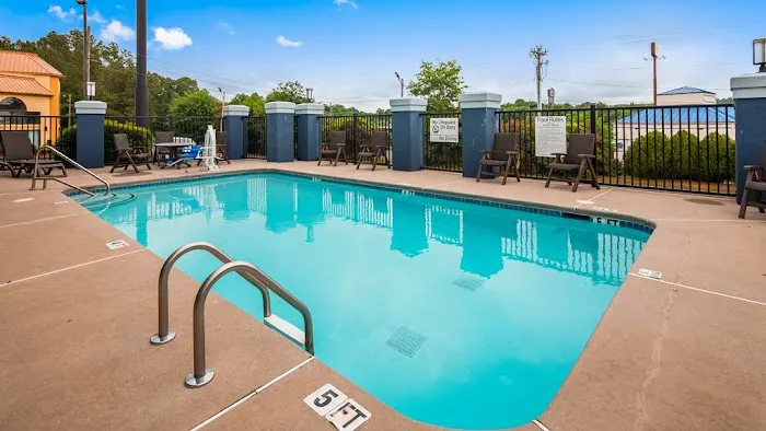 Best Western Commerce Inn 4
