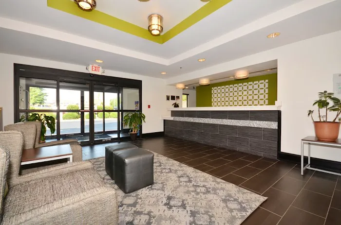 Best Western Commerce Inn 4