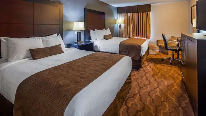 Best Western Commerce Inn 4