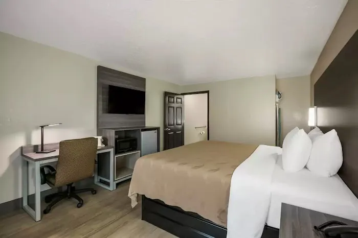 Quality Inn Commerce at I-85 4