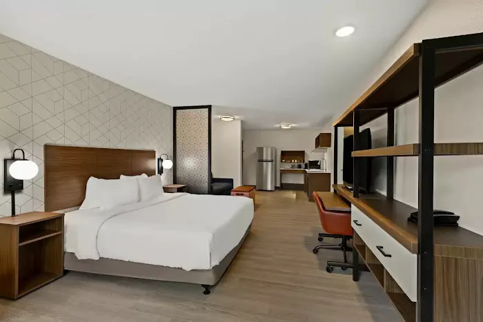 Everhome Suites Atlanta Newnan 4
