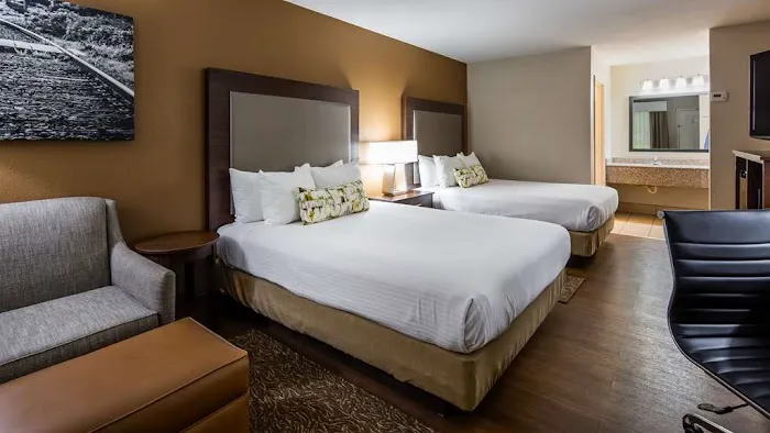 Best Western Shenandoah Inn 4