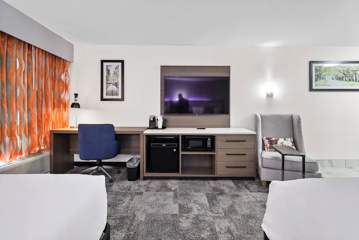La Quinta Inn & Suites by Wyndham Atlanta South - Newnan 4