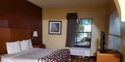 Red Roof Inn & Suites Newnan