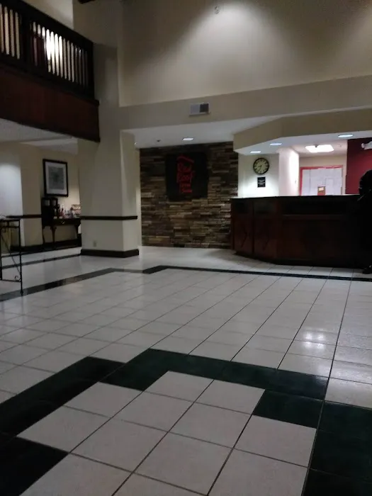Red Roof Inn & Suites Newnan 4
