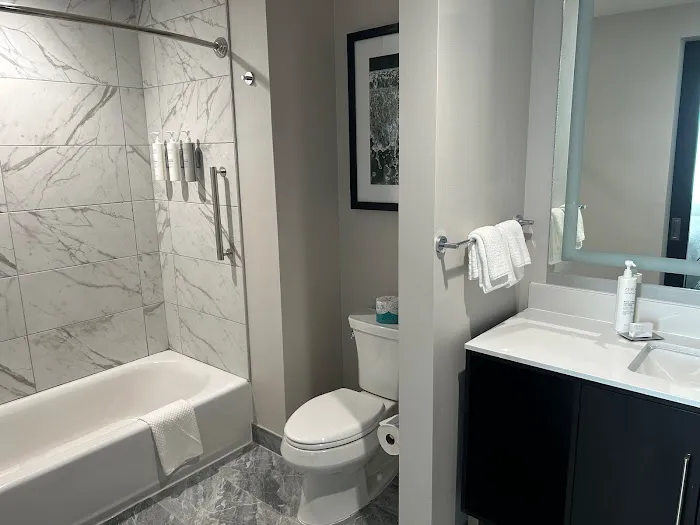 Embassy Suites by Hilton Alpharetta Halcyon 4