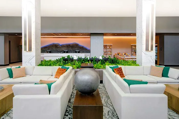 Embassy Suites by Hilton Alpharetta Halcyon 4