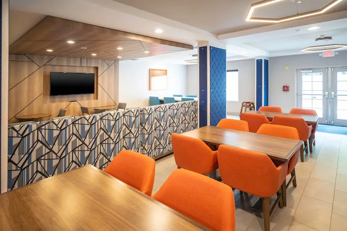 Holiday Inn Express & Suites Atlanta-Johns Creek by IHG 4