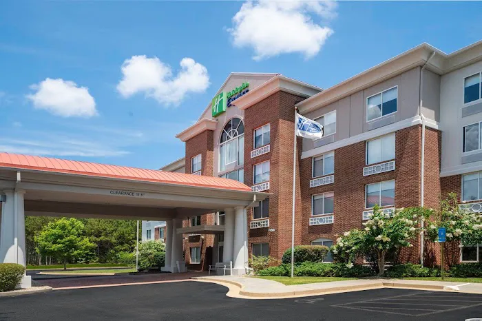 Holiday Inn Express & Suites Atlanta-Johns Creek by IHG 4