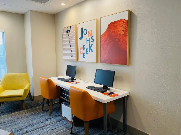 Holiday Inn Express & Suites Atlanta-Johns Creek by IHG 4