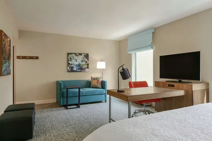 Hampton Inn and Suites Johns Creek 4