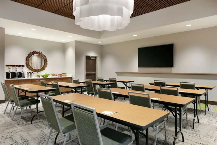 Hampton Inn and Suites Johns Creek 4