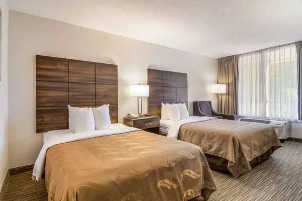 Quality Inn Suwanee I-85 4