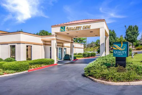 Quality Inn Suwanee I-85 4