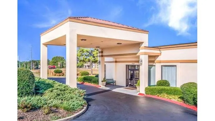 Quality Inn Suwanee I-85 4