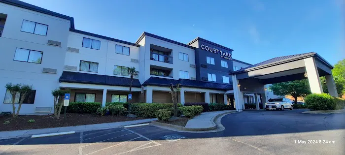 Courtyard Atlanta Suwanee 4