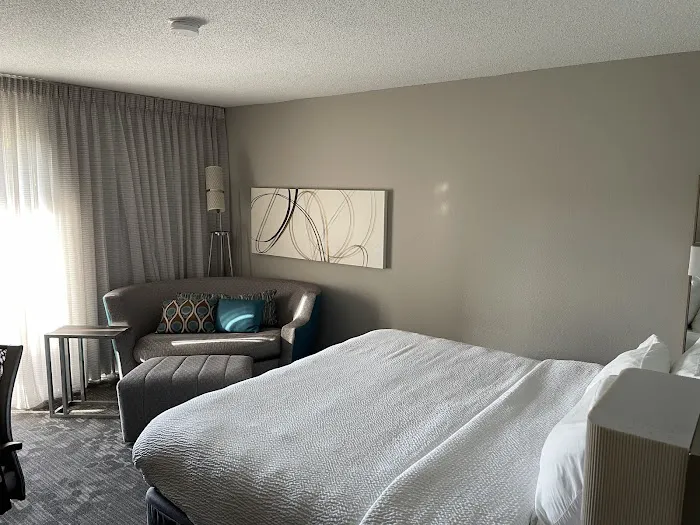 Courtyard Atlanta Suwanee 4