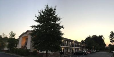 Stay Lodge of Newnan