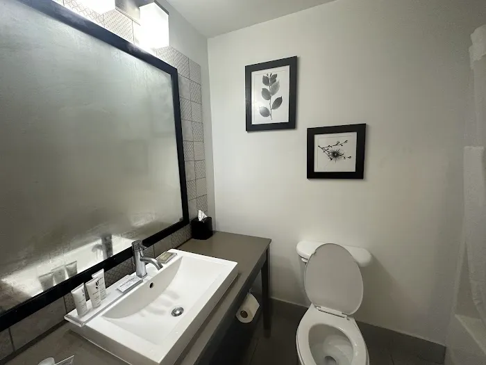 Country Inn & Suites By Radisson, McDonough, GA 4