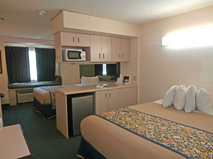 Americas Best Value Inn & Suites McDonough 4