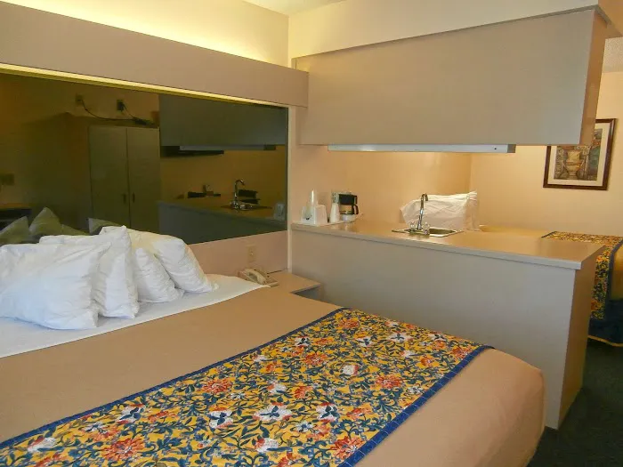 Americas Best Value Inn & Suites McDonough 4