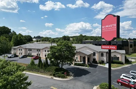Namaste Inn & Suites Dawsonville 4