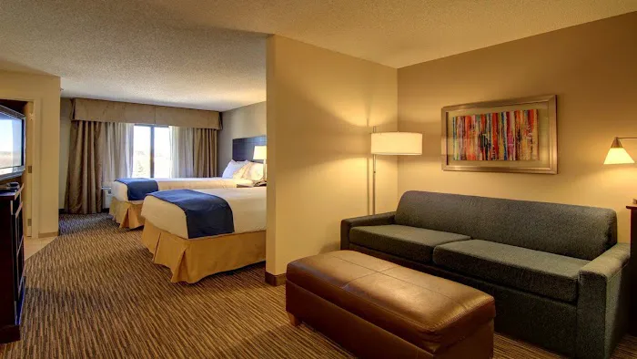 Holiday Inn Express & Suites Alpharetta - Windward Parkway by IHG 4