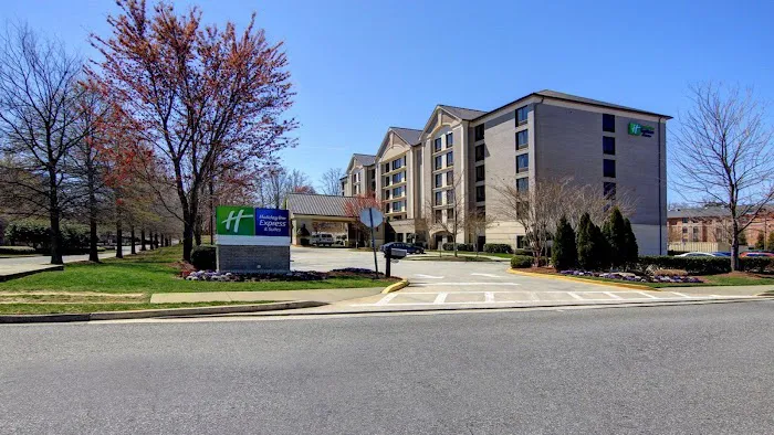 Holiday Inn Express & Suites Alpharetta - Windward Parkway by IHG 4