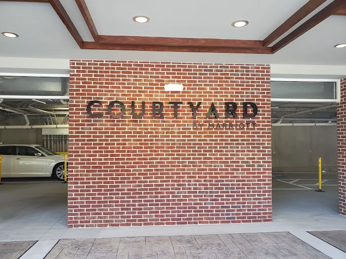 Courtyard Atlanta Duluth Downtown 4