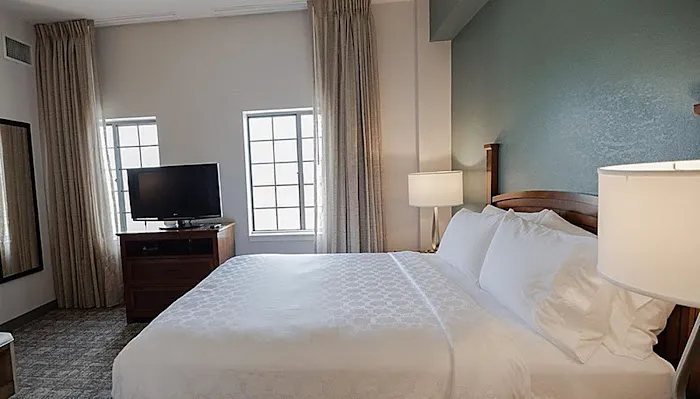 Sonesta ES Suites Atlanta Alpharetta Avalon 4
