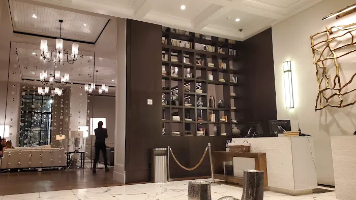 The Hotel at Avalon, Autograph Collection 4
