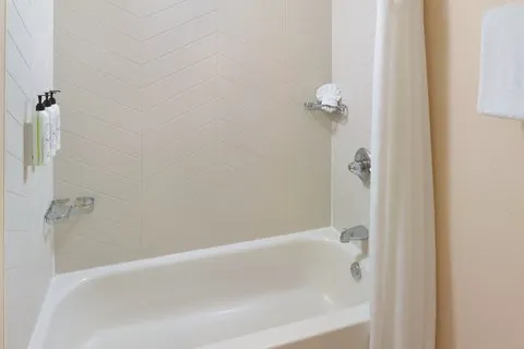Fairfield Inn & Suites Atlanta Alpharetta 4