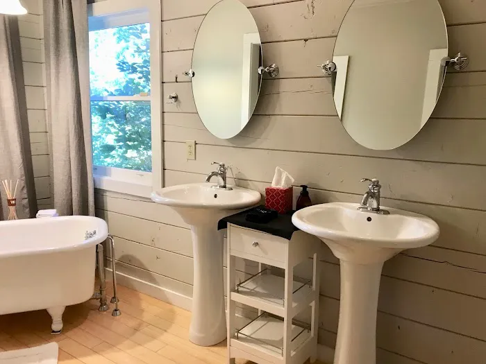 Barefoot Hills Hotel 4