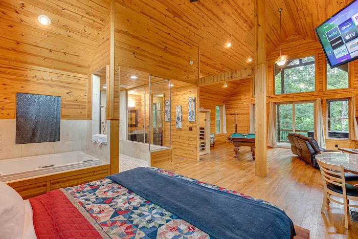 Oasis Cabin 4