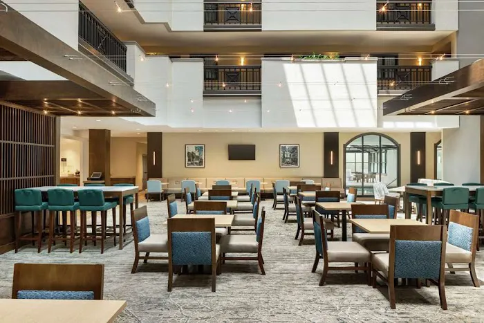 Embassy Suites by Hilton Atlanta Alpharetta 4