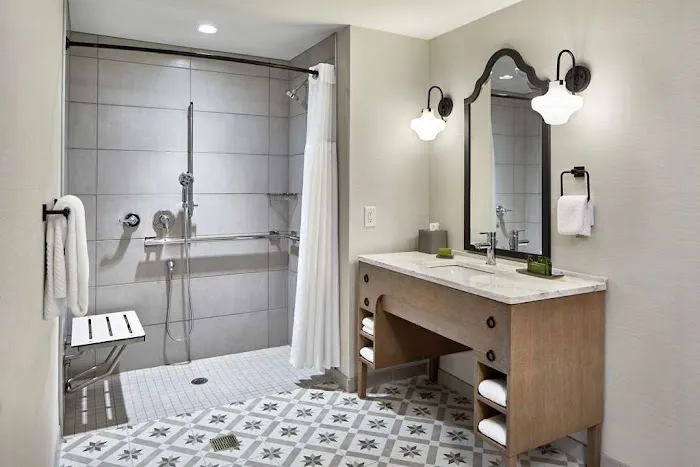 The Hamilton Alpharetta, Curio Collection by Hilton 4