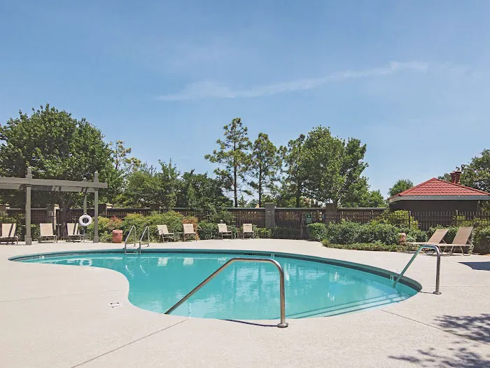 La Quinta Inn & Suites by Wyndham Atlanta Alpharetta 4