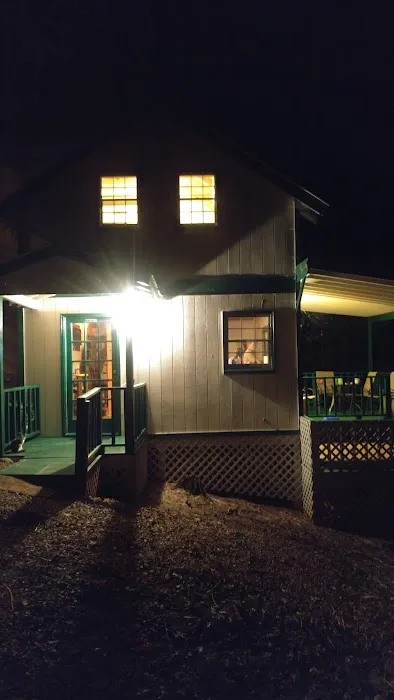 Duke's Creek Cabin Rentals 4