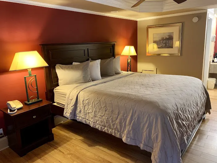 The Riverbend Hotel And Cabins 4