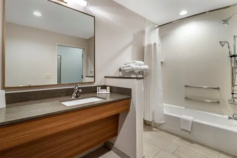Fairfield Inn & Suites Helen 4