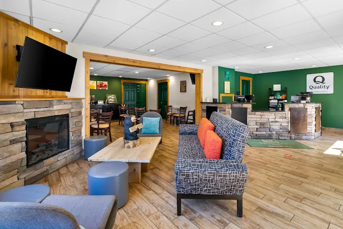 Quality Inn Downtown Helen 4