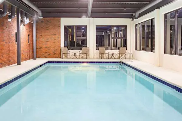 Ramada by Wyndham Alpharetta/Atlanta North 4