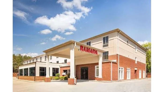 Ramada by Wyndham Alpharetta/Atlanta North 4