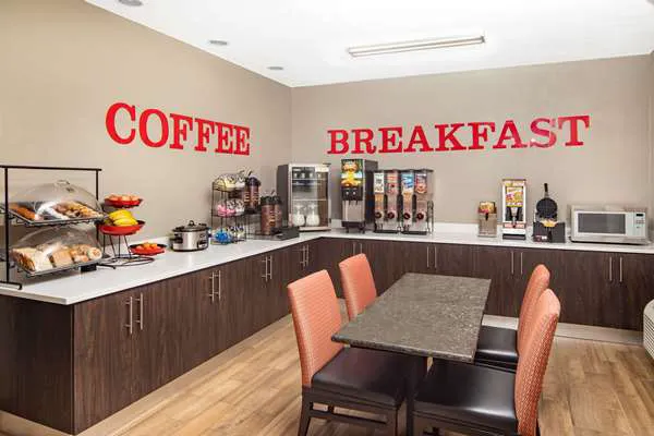 Ramada by Wyndham Alpharetta/Atlanta North 4