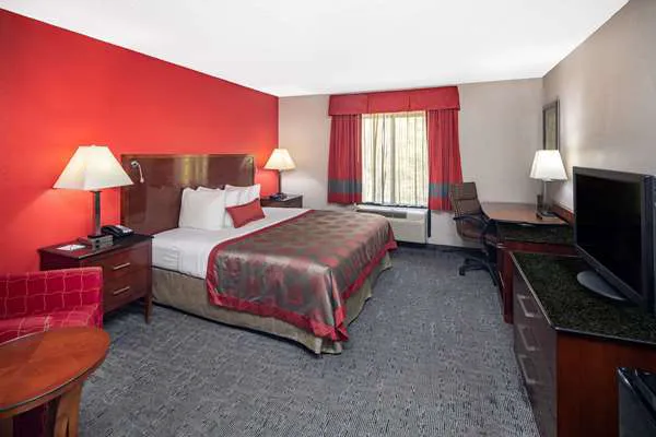 Ramada by Wyndham Alpharetta/Atlanta North 4