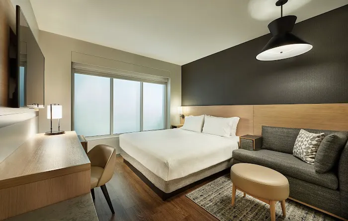 Hyatt Place Atlanta/Alpharetta/North Point Mall 4
