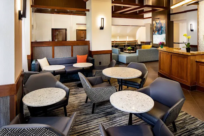 Hyatt Place Atlanta/Alpharetta/North Point Mall 4