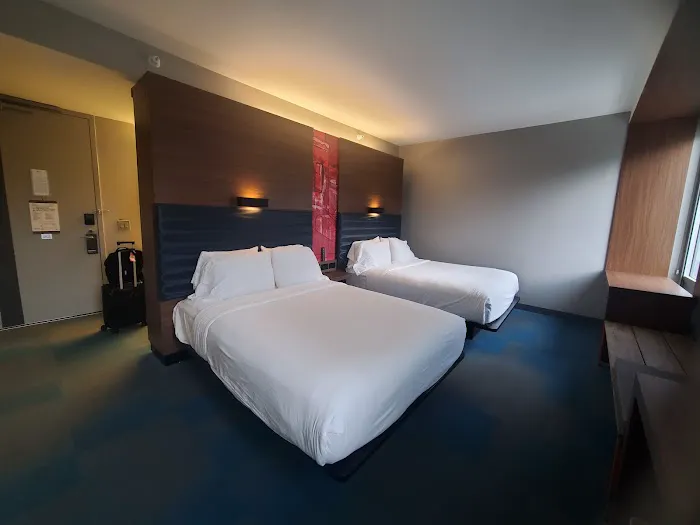 Aloft Alpharetta 4