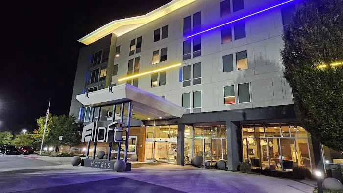 Aloft Alpharetta 4