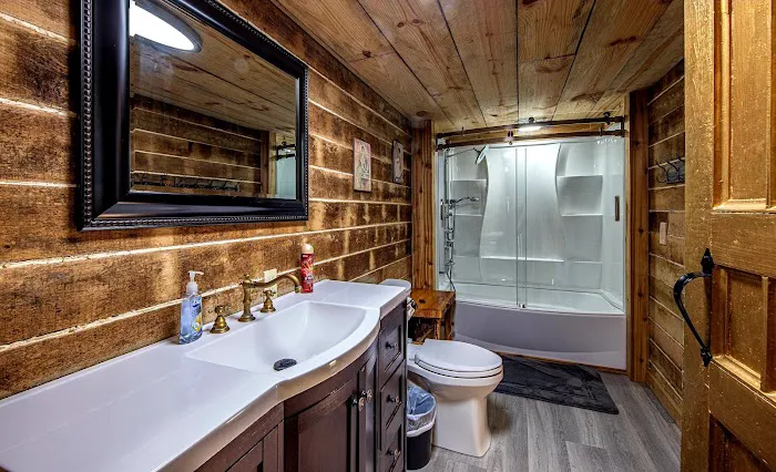 GOLD MINERS CABIN at Bear Creek Cabins in Helen Ga 4